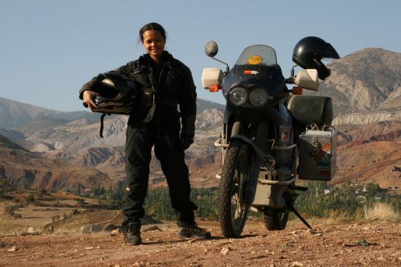 jane posing in the turkish mountains.JPG